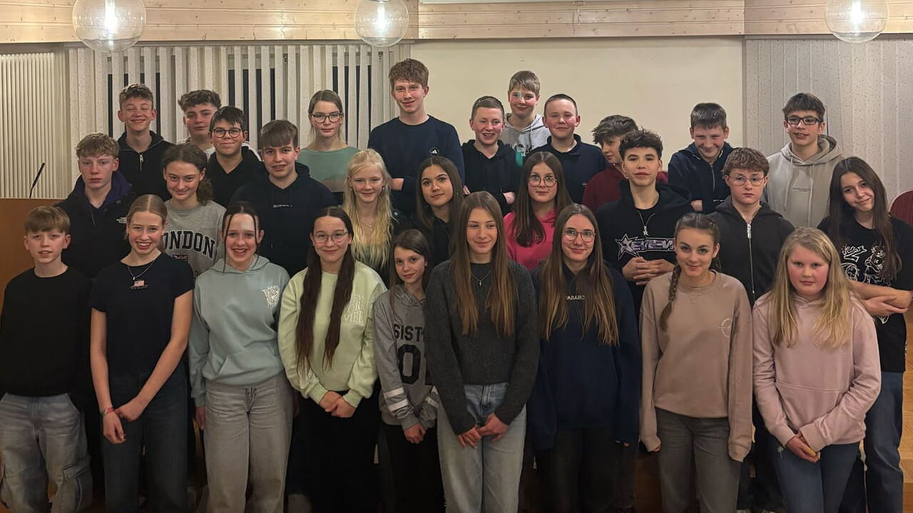 29 junge Leute aus der Evangelischen Kirchengemeinde Banfetal werden am 11. Mai konfirmiert - und zwar in der Katholische Kirche „St. Petrus und Anna“ in Bad Laasphe.